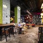 Novotel Centrum Hotel 4*