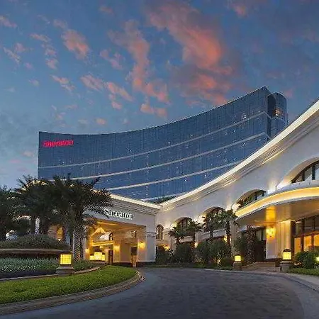 Otel Novotel Centrum Poznan