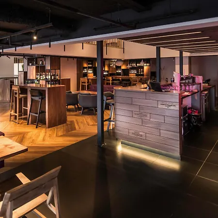 Novotel Centrum Отель Познань