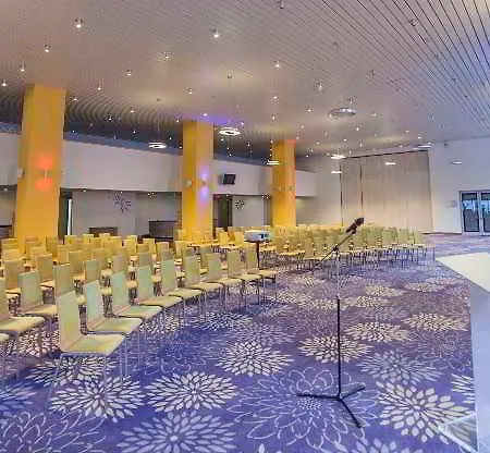 Novotel Centrum Hotel 4*