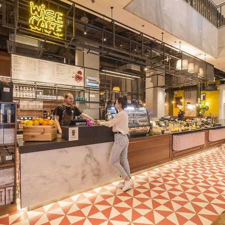 Отель Novotel Centrum