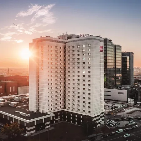 Novotel Centrum Hotel 4*