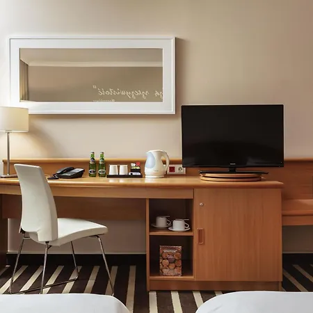 Отель Novotel Centrum Познань