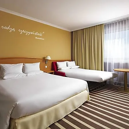 Novotel Centrum Hotel 4*
