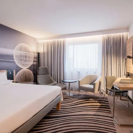 Novotel Centrum Отель 4*